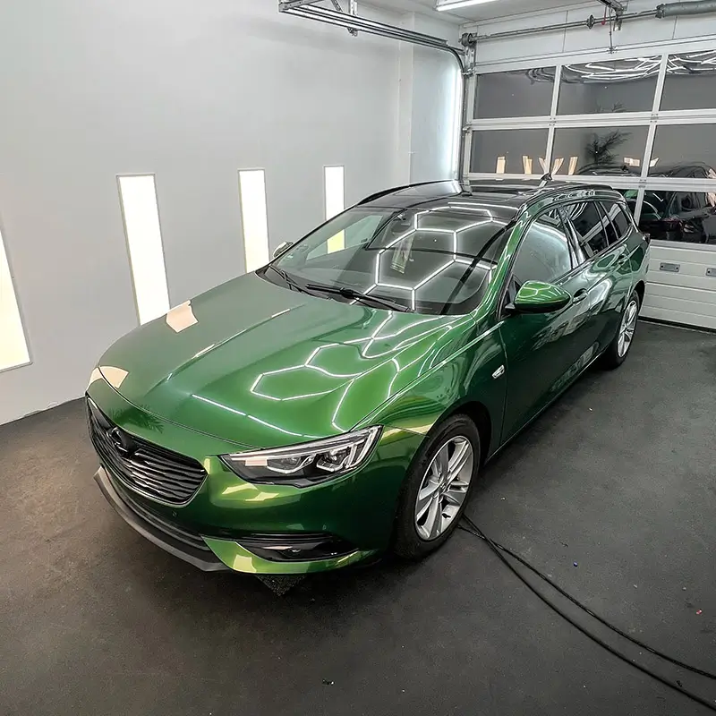 Opel Isignia 2 Sportstourer Vollfolierung Grün